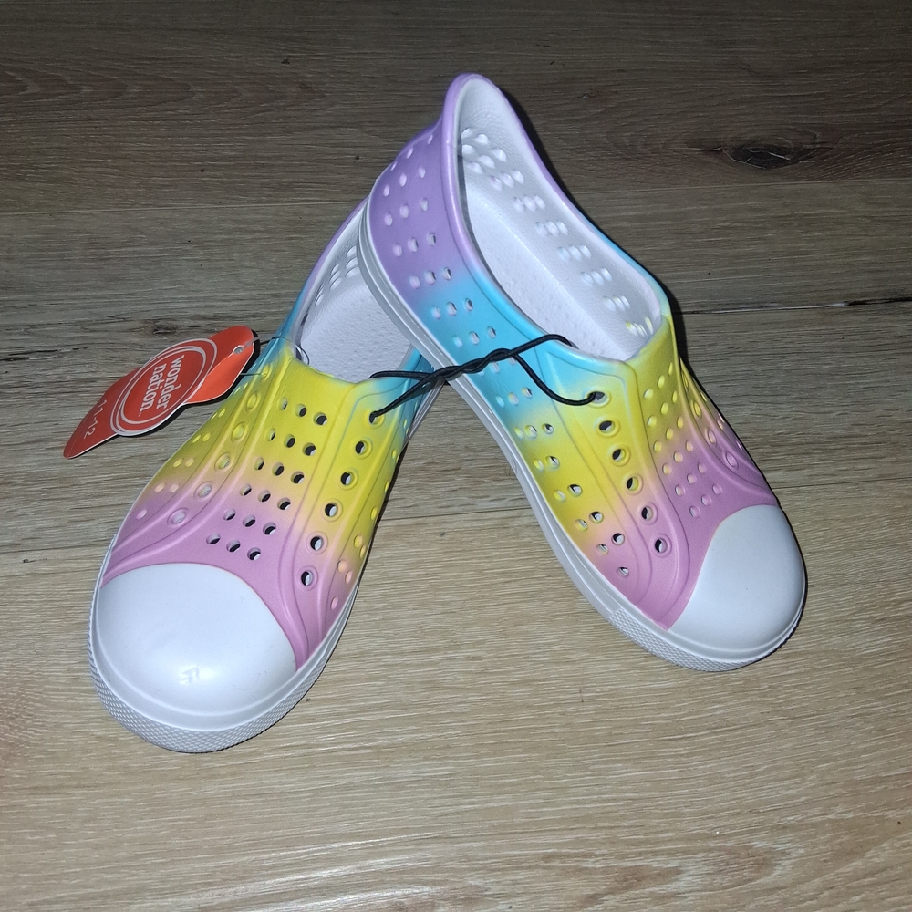 Wonder Nation Kids Rainbow Water Shoes